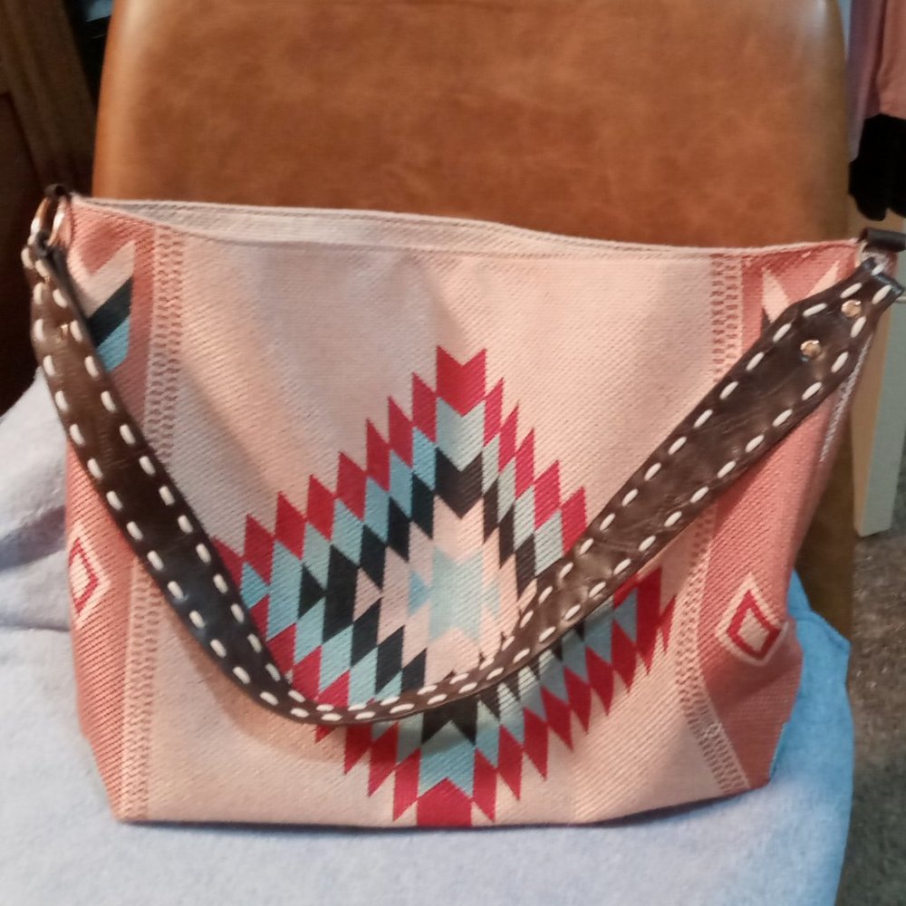 Pattern Shoulder Bag - Picture 2 of 3